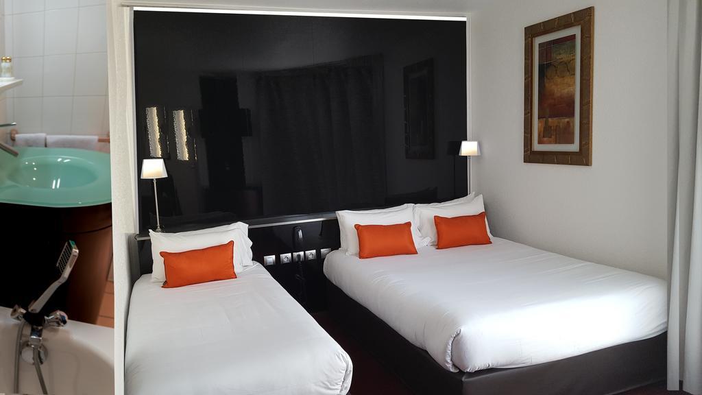 Hotel Du Trosy Clamart Exterior photo